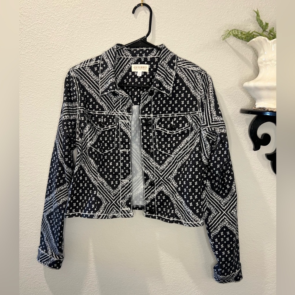 Shyanne Black White Bandana Button Up Crop Jacket Sz M Western Cowgirl‎